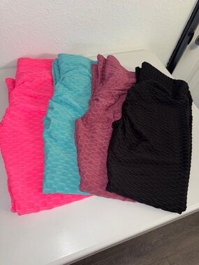 NWT 4-Pack Textured High-Waist Leggings in Pink, Teal, Mauve, and Black
